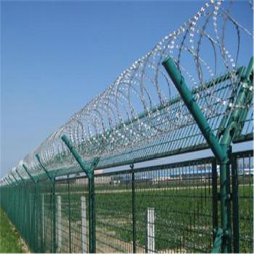 优质产品推荐，球场围栏网，市政围栏，护栏网