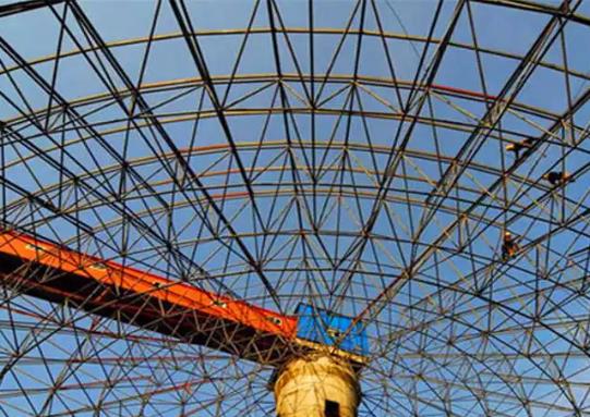 吉林钢结构施工/新顺达钢结构厂家定做网架